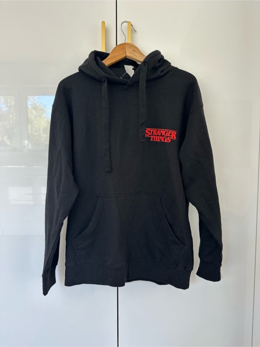 Netflix Stranger Things Hoodie Size Large NWT